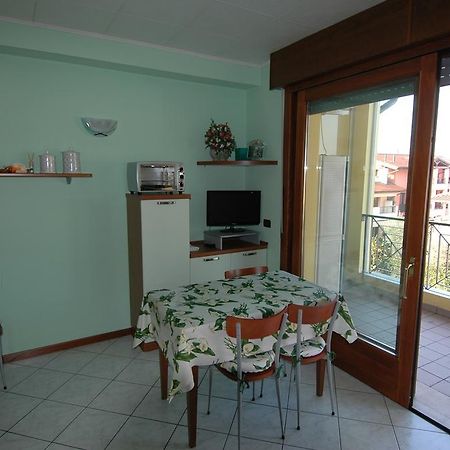 Appartamento Alle Magnolie Sirmione Exterior foto